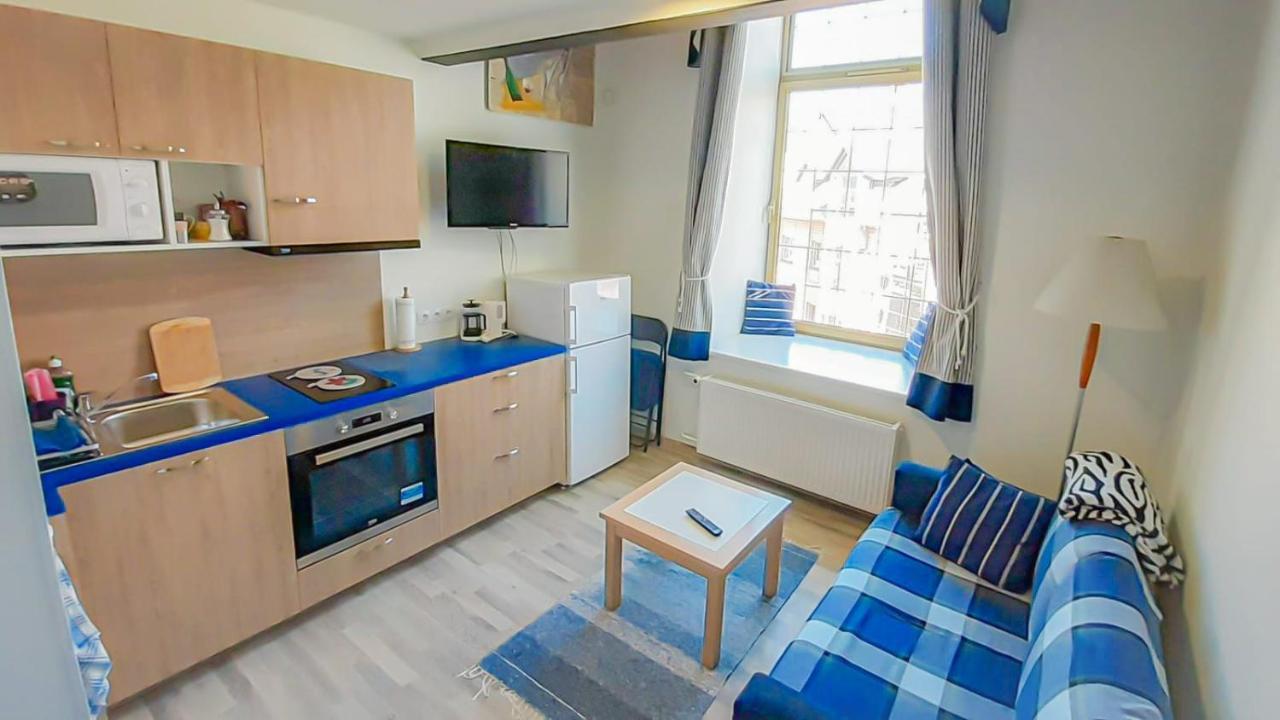 City Beach Apartment Talin Exterior foto