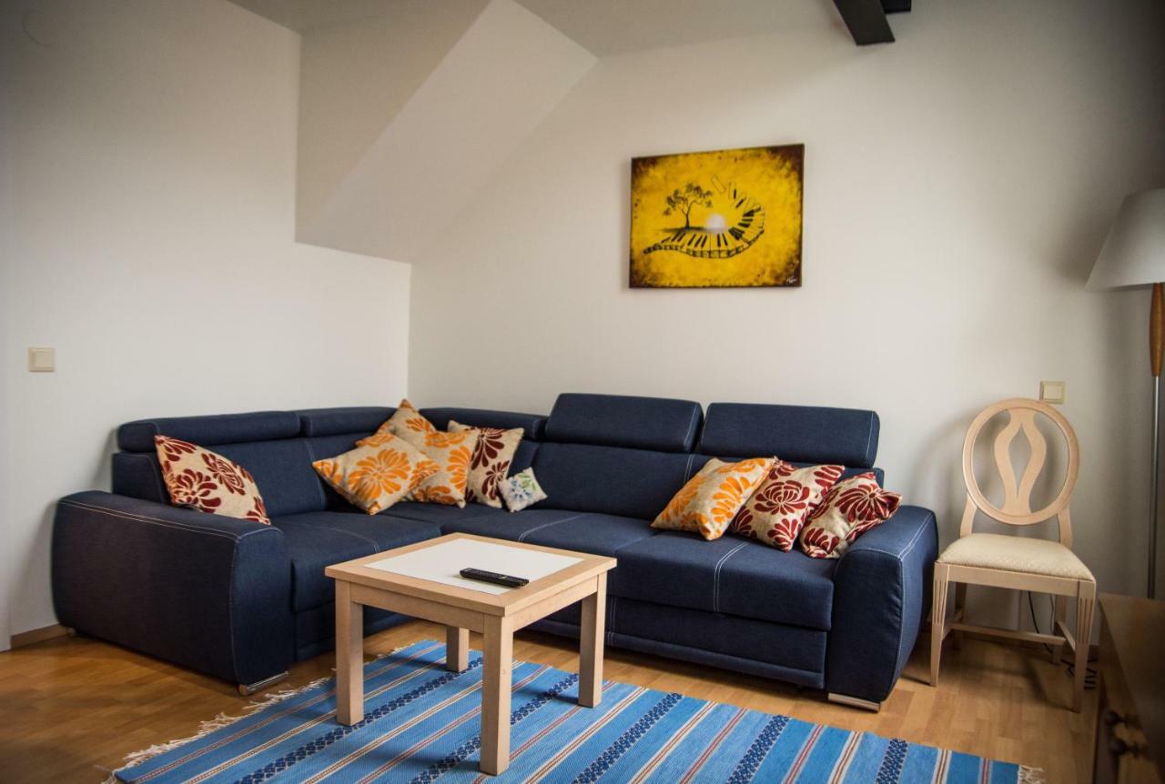 City Beach Apartment Talin Exterior foto